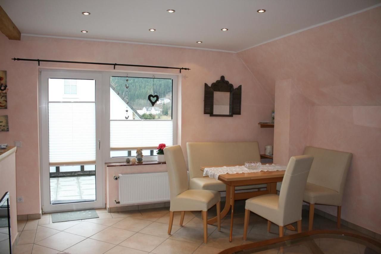 Ferienhaus Zur Ennest ชมาลเลนแบร์ก ภายนอก รูปภาพ